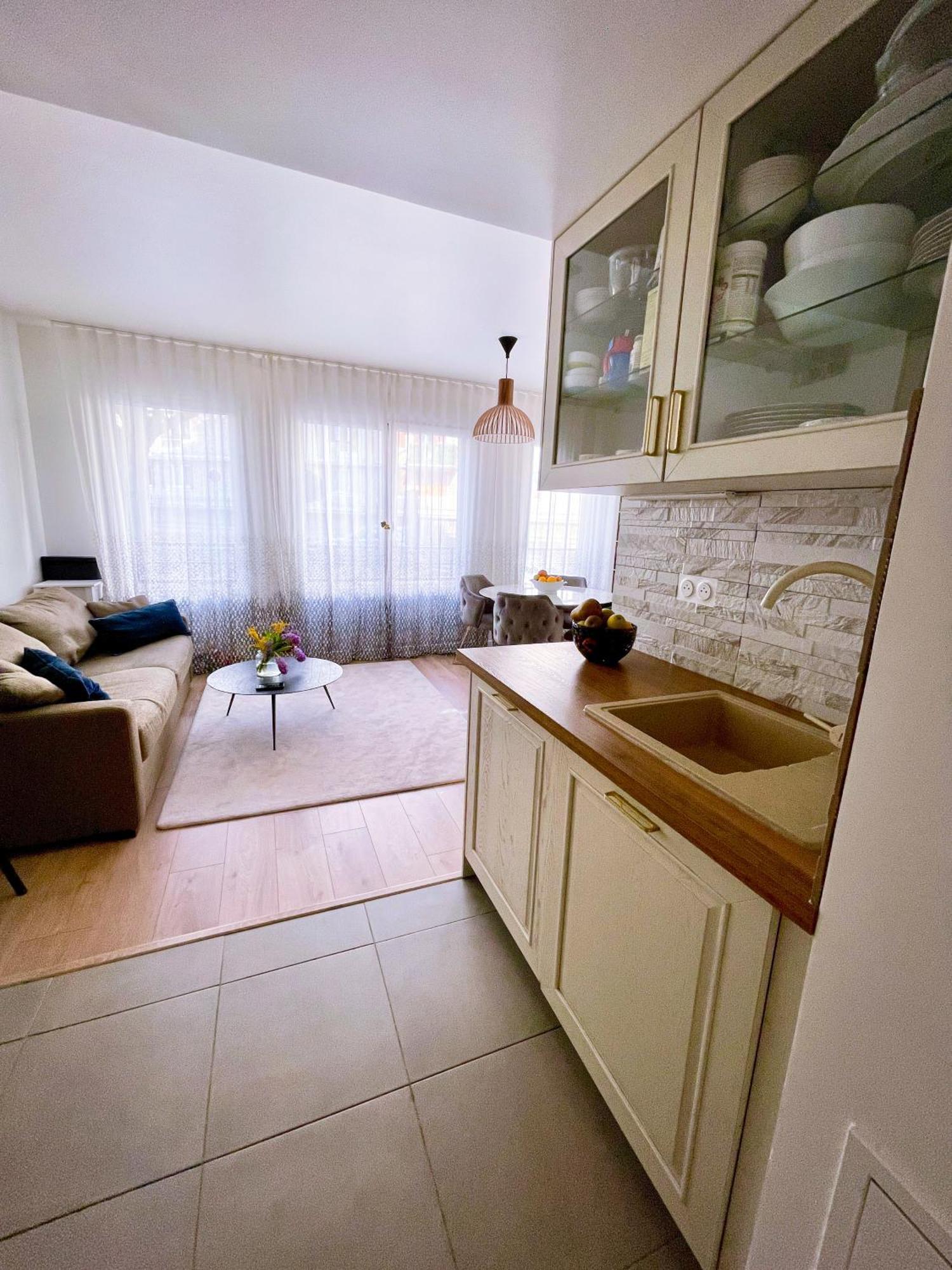 קלישי Grand Appartement מראה חיצוני תמונה
